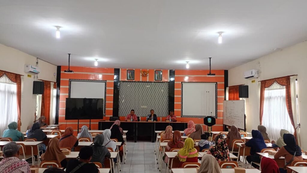 Diterima Bekerja Sebelum Lulus Sekolah - Siswa Kelas XII TP. 2025/2026 whatsapp image 2026 01 25 at 05.49.09